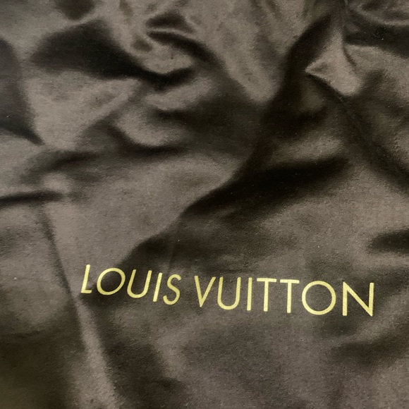 Louis Vuitton 🔥extremely rare Bag - Picture 10 of 10